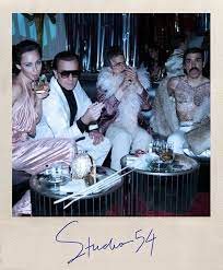 The release date for halston is friday, may 14 so only a few more weeks left until it drops. Ewan Mcgregor Feiert Im Studio 54 Bild Des Tages 24 04 2021 Queer De