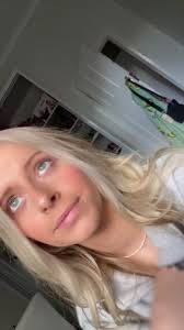 Ebony Neblett's Instagram, Twitter & Facebook