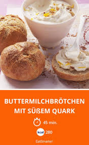 Buttermilchbrotchen Mit Sussem Quark Rezept Milchbrotchen Rezepte Brot Backen Rezept