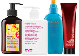 Wearing sunscreen on your face and body is a must, but sun protection doesn't end there. How To Protect Hair In The Summer Summer Hair Care Tips Thefashionspot