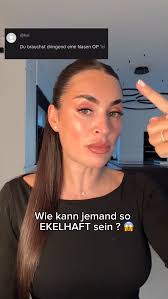 Du solltest dich in Grund und Boden schämen! , Nur kurz zur Erinnerung:,  Hinter jedem Handy sitzt ein echter Mensch., Denk nach, bevor du  schreibst., Wirklich., #BodyShaming #BeKind #RealTalk ...