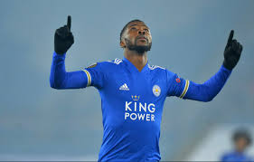 Lcfc tv check in with foxes striker kelechi iheanacho via video call, as he runs us through his fitness regimes and cooking. Kelechi Iheanacho 67kelechi Twitter