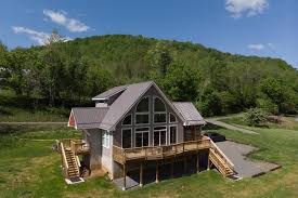 Black bear is a perfect family cabin that sleeps up to 6. Black Bear Vacation Rental New River Retreat