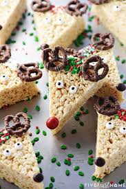 We've found 20 cute and tasty christmas treats for you and the family to enjoy together. Reindeer Rice Krispie Treats Easy Cute Fivehearthome