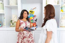 Autoritățile au fost sesizate prin intermediul unui apel la 112 de către. Ce Face De Fapt Pentru Bani SoÈ›ia Lui Marian Vanghelie Oana Mizil DatÄƒ De Gol Chiar De AngajaÈ›ii Ei Impact