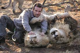 Kevin Richardson Lion Man Kingdom Of The White Lion South Africa Kevin Richardson Animals Friendship Animals Friends