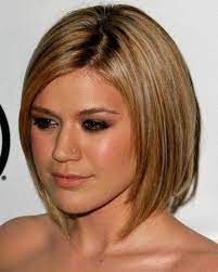 Kelly Clarkson S Nose Ring Short Hair Styles Celebrities With Nose Piercings Hair Beauty