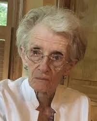 Shelley Leone's Instagram, Twitter & Facebook