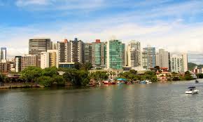 It is located on a small island within a bay where a number of rivers meet the sea. Cafeterias En El Litoral Brasileno Vitoria Es Grao Especial
