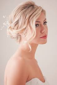 Down wedding hair styles not sure that you want your hair up and tucked away on your day? 10 Best Diy Wedding Hairstyles With Tutorials Tulle Chantilly Wedding Blog