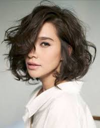 Coupe Carre Degrade Boucle Coiffure Cheveux Cheveux Courts