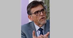 Alejandro Terán Martínez, mal afamado abogado que juega a ser experto  petrolero, dijo Ramón Enrique Ortega