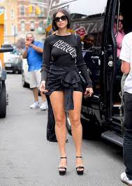 Promoted 15 hours, 41 minutes ago 1 comment. Dua Lipa Shows Off Her Endless Legs Nyc 07 27 2018 Celebmafia