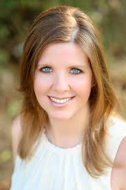 Laurie Leon's Instagram, Twitter & Facebook