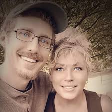 Don't care if you call it yee-ro or guy-ro! Just don't call me late for  dinner.😃