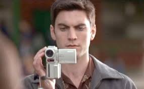 Home skills landscaping if you live in suburbia and you're thinking of buying a riding lawn mower, here's something to consider. Cineclub Filmkritik American Beauty