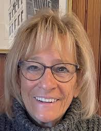 Debbie Defelice's Instagram, Twitter & Facebook