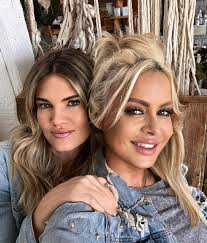 Laura Lynne's Instagram, Twitter & Facebook