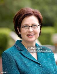 392 Stephanie Burns Photos & High Res Pictures