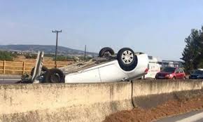 Αυτά τα καταλύματα έχουν υψηλή βαθμολογία για την τοποθεσία, την καθαριότητα κ.ά. Anatroph Oxhmatos Sto Derbeni Kleisth H Aristerh Lwrida Kykloforias