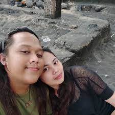 Panghihinayang. Bakit...