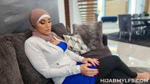 Doggystyle porn with Alyssia Vera - PORNSTARS.TUBE