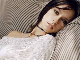 View 4 453 nsfw videos and enjoy stripgirls with the endless random gallery on scrolller.com. Hd Wallpaper Girl Light Strips Actress Brunette Celebrity Jennifer Love Hewitt Wallpaper Flare