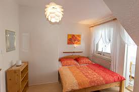 Doppelhaushälfte in binz auf rügen 3 schlafzimmer, 2 bäder, sauna, waschmaschine, trockner, 2 parkplätze, terrasse gerne beraten wir sie auch telefonisch unter 0641 389525. Strandnahe 60qm Ferienwohnung Fur Max 2 Personen Im Ostseebad Binz