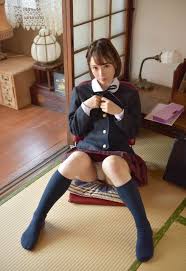 JK（女子校生）のしゃがみパンチラ♡体育座りパンチラ♡♡【その4】 | パンチラの館