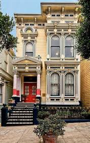 Simply Yet Splendidly Situated Victorian Homes Victorian Architecture Historic Homes