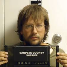 A última loucura da seita Cavaleiros do Fio de Cristal: esconder meninas em  tambores no deserto de Utah