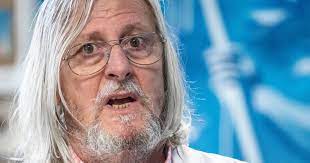 Jun 10, 2021 · le danemark va lever l'obligation du port du masque dans certains lieux à partir du 14 juin. Didier Raoult Cette Petite Regle Amusante Que Lui Impose Sa Femme Natacha Purepeople