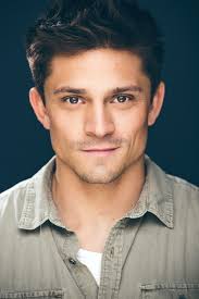 Christopher Roark's Instagram, Twitter & Facebook