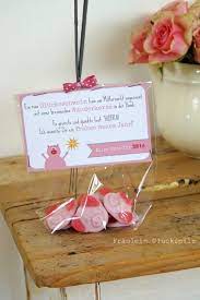 Genau aus diesem grund habe ich diese kleinen geschenke gemacht, man muss sich das innere kind bewahren. Glucksschwein Kleines Mitbringsel Zu Silvester Gesehen Bei Fraulein Christmas Ideas Presents Kleine Geschenke Silvester Geschenke Silvester Geschenke