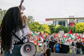 Offizielle website des europäischen parlaments, dem direkt gewählten legislativorgan der europäischen union Celebrities Stand For Palestine Bella Hadid Joins New York Rally Jeremy Corbyn Speaks In London And Leicester City S Fa Cup Tribute