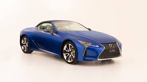 With the exterior styling based on lc coupe, the convertible retains excellent aerodynamic performance and optimal weight distribution, incorporating functional beauty into the design. Fondos De Pantalla 3840x2160 Lexus Lc 500 Convertible Au Spec 2020 Cabriole Azul Metalico El Fondo Blanco Coches Descargar Imagenes