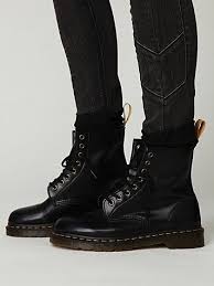 Kaufe stiefel, sandalen, taschen, lederrucksäcke und accessoires, sowie unsere for life kollektion und made in england sortiment. Vegan Docs Stiefel Vegane Schuhe Vegane Stiefel