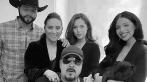 Pepe Aguilar rompe el silencio tras presunto ataque al convoy de Nodal y Ángela  Aguilar: "Momentos difíciles"