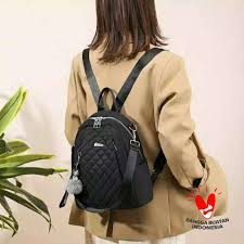 Tas ransel wanita terbaru 2020 yang akan kami jelaskan ini ternyata dirancang dengan begitu apik dan harganya sangat terjangkau lho. Jual Tas Ransel Wanita Chibao Online Mei 2021 Blibli