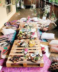 Low budget pallet outdoor lounge: Pin On Pallet Decor