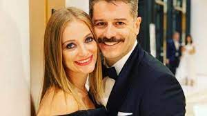 Παρασκευή 31 ιουλίου 2020, 17:00. Ale3andros Mpoyrdoymhs Lena Drosakh Etoimoi Gia To Megalo Bhma
