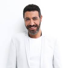 Zaten o şarkıyı ben sana yazmadım , bir telefon, kavuşmalıyız, ağlamak yok yüreğim, hani bekleyecektin, gönül yarası. Hakan Altun Youtube