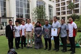 Rewards category 3 points needed per night. The First Durian Friendly Hotel Resort Awarded By Malaysia Book Of Records To Bangi Resort Hotel Biz Leisure