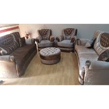 Perhatikan juga bagaimana rangka sofa untuk ruang tamu di rumah anda. Satu Set Sofa Ruang Tamu Daventry Rumah Mebel