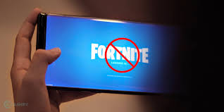 Fortnite is available for both android and iphone mobile phones. The Epic Battle Between Fortnite And The Apple App Store What Is The Real Tussle Cashify Blog