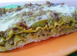 Il sugo broccoli e salsicce e il sugo alla bolognese. Lasagne Broccoletti E Salsiccia Con Besciamella