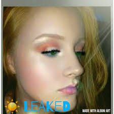 Lori Delbridge's Instagram, Twitter & Facebook