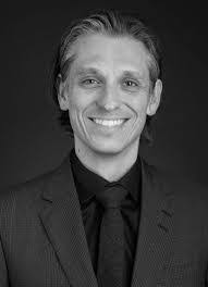 Danielle Blouin's Instagram, Twitter & Facebook