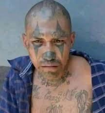 El “ojitos mentirosos” que espero/ con el que me topo en mi colonia 😅😅🤣