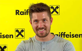 He competed primarily in slalom and giant slalom, as well as combined and occasionally in super g. Ski Weltcup Comeback Da Hat Marcel Hirscher Nur Ein Lacheln Parat Ski Weltcup 2020 21 Aktuelle Nachrichten Und Informationen Zur Skiweltcup Wm Saison 2020 21
